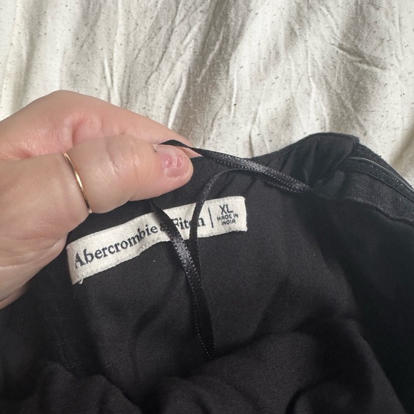 Abercrombie Linen Blend Tube Top - Picture 3 of 3